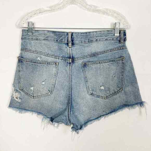 ZARA Women's High-Rise Distressed Cut Off Denim Shorts Size 8 100% Cotton - Picture 2 of 6